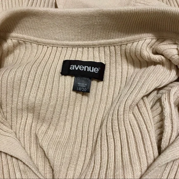 ❌SOLD❌ Avenue Beige Collar Pullover Top Women 18/20 (1X) - Picture 8 of 11